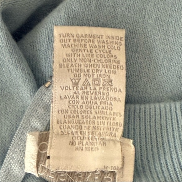 Designer’s Original Vintage Light Blue Sweater. Size L - Picture 9 of 9